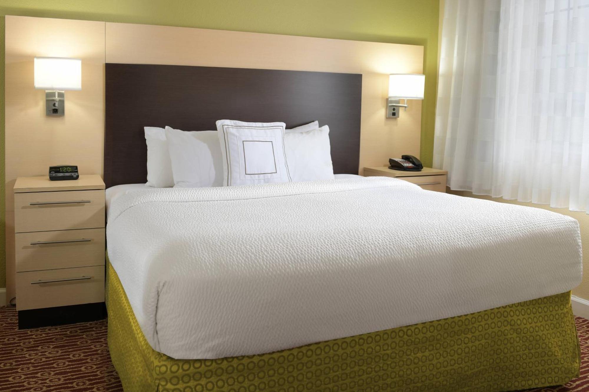 Towneplace Suites By Marriott Lake Jackson Clute Buitenkant foto