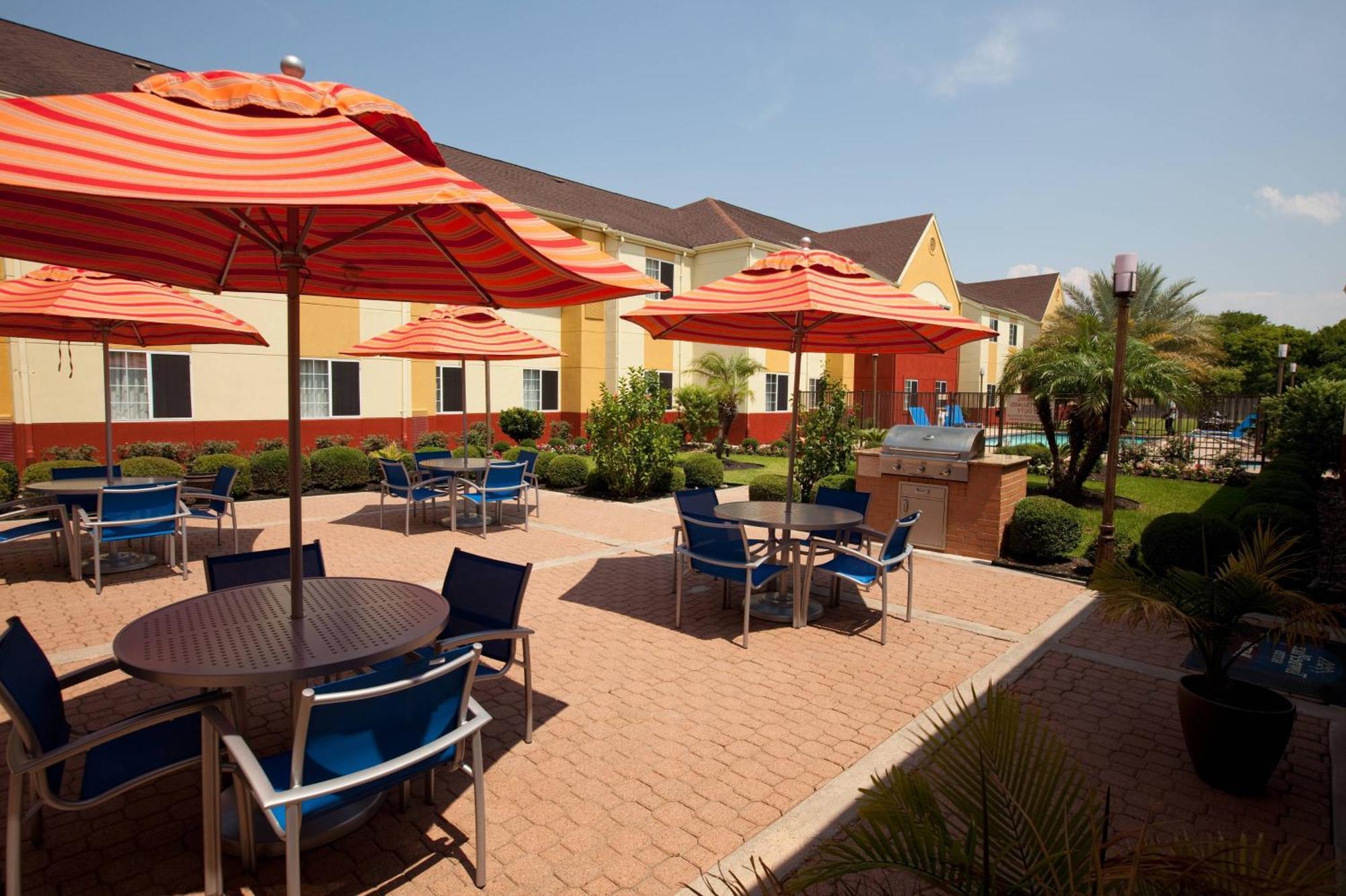 Towneplace Suites By Marriott Lake Jackson Clute Buitenkant foto
