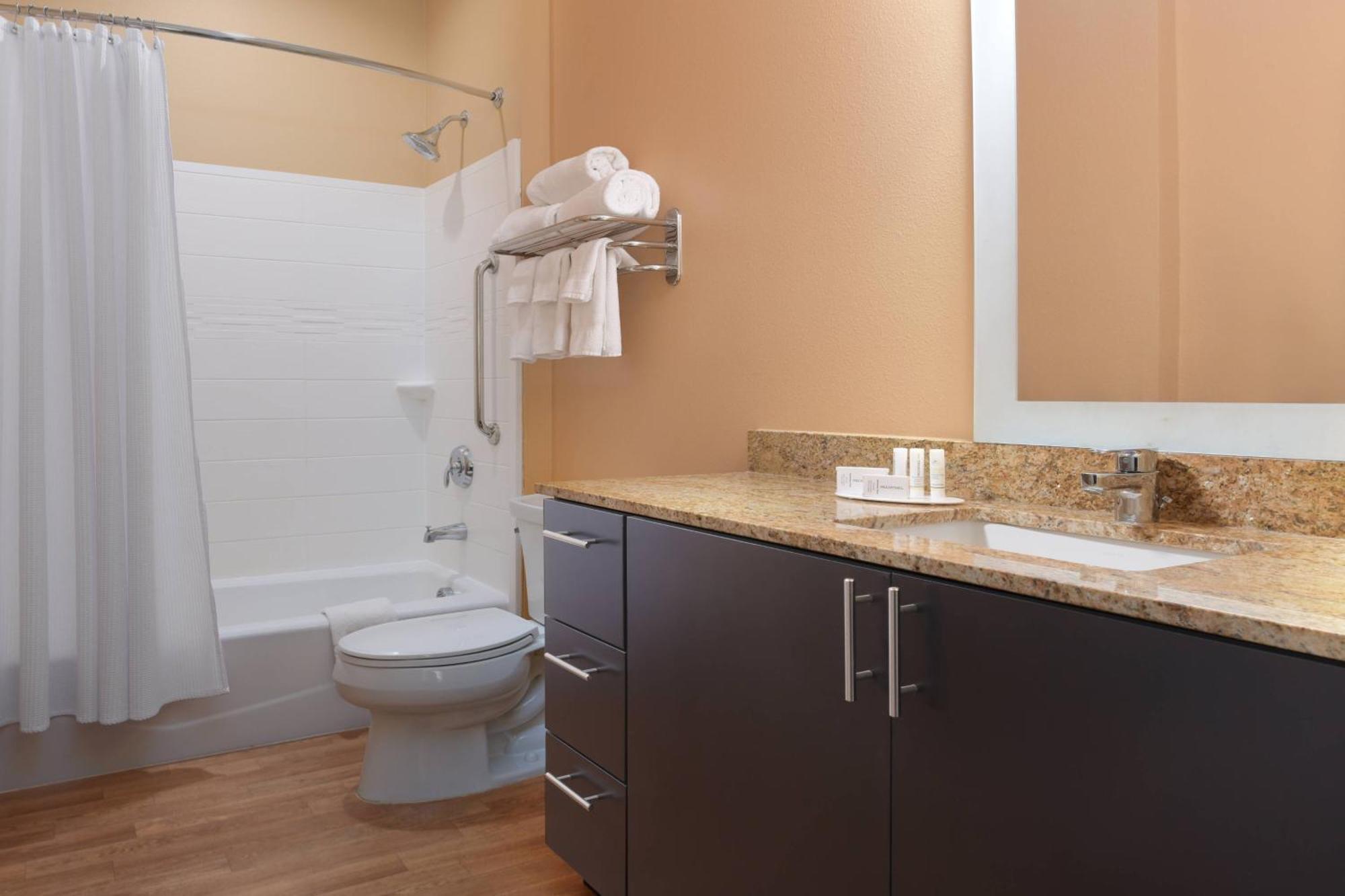Towneplace Suites By Marriott Lake Jackson Clute Buitenkant foto