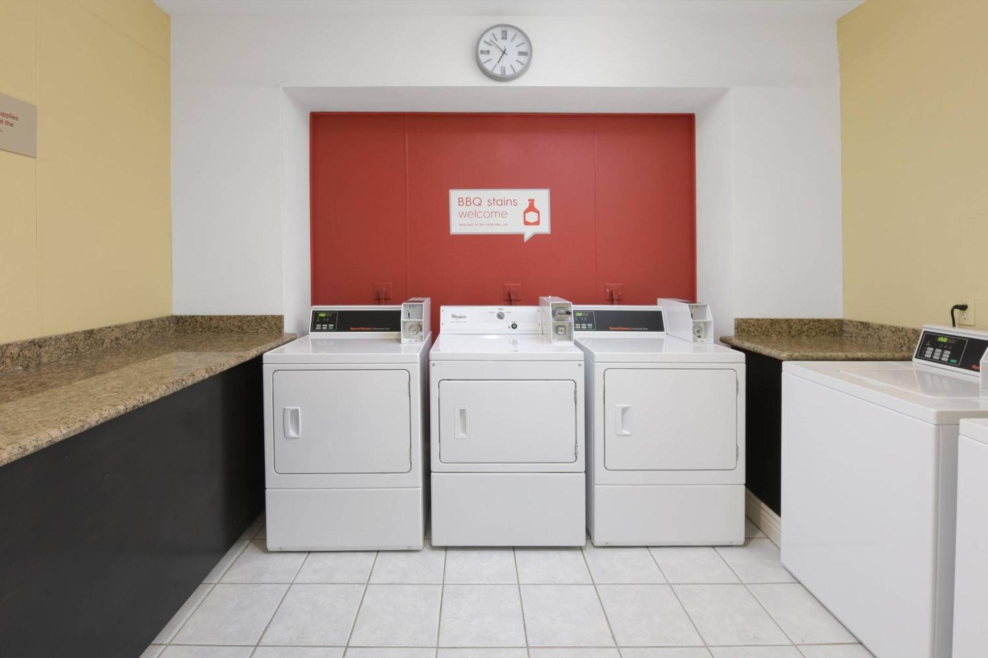 Towneplace Suites By Marriott Lake Jackson Clute Buitenkant foto