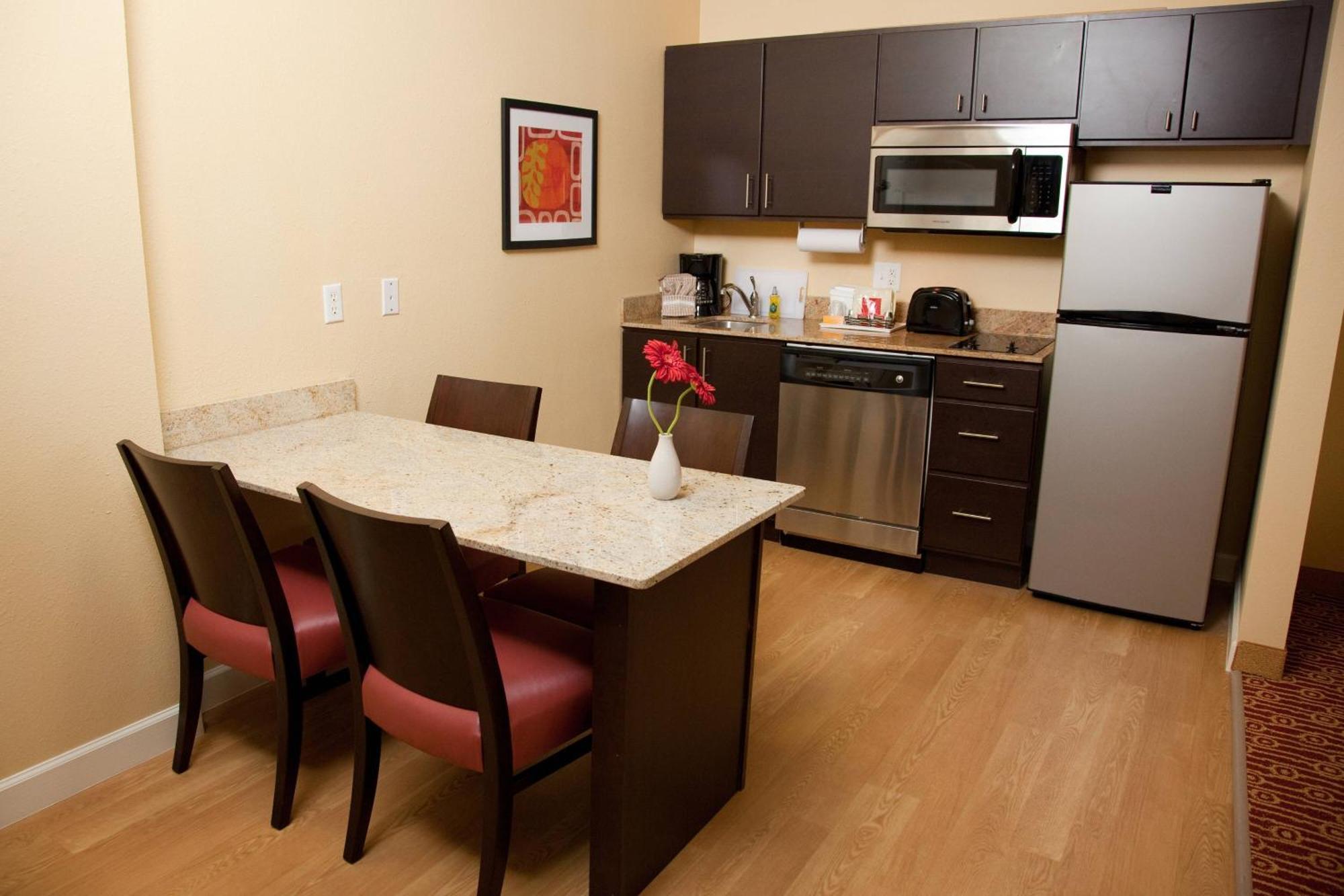 Towneplace Suites By Marriott Lake Jackson Clute Buitenkant foto