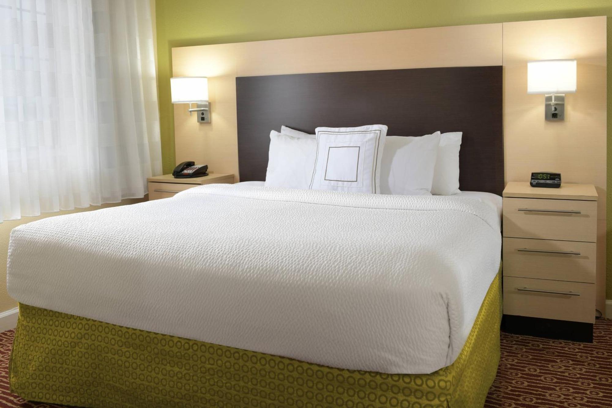 Towneplace Suites By Marriott Lake Jackson Clute Buitenkant foto